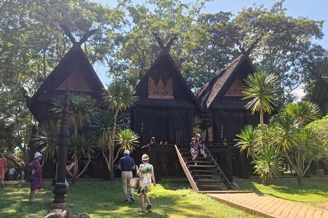 Chiangrai One Day Private Customized Tour from ChiangMai - Longneck Karen Village: Culture Trip With a Ticket Price Reality Check