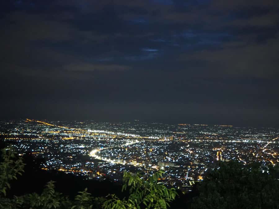 Chingmai Sunrise Hike & Cultural Traditions - Hmong village, handicrafts, and the coffee-break breakfast on the plateau