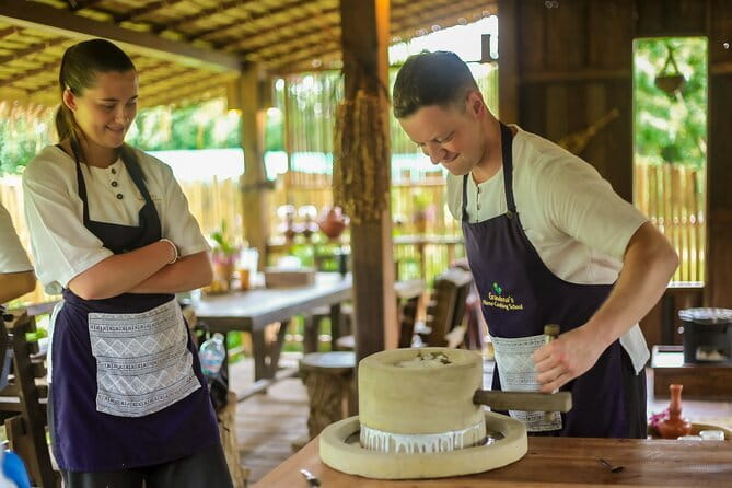 Cook Local Northern Thai Food in Traditional House - Northern Thai cooking in a real workflow (not just demos)
