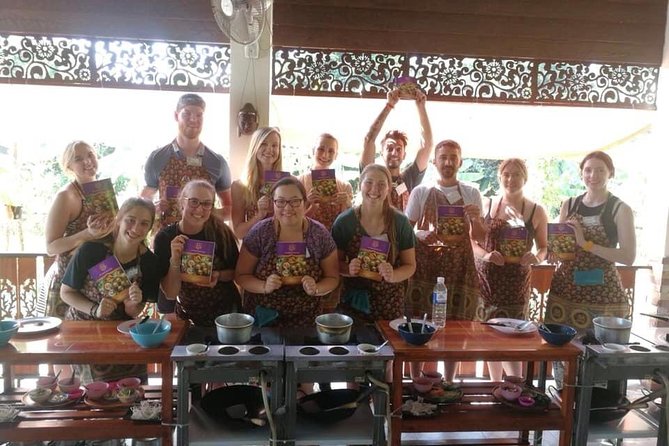 Cooking Morning Class Chiang Mai Visit Organic Garden and Market - Local Market Walk: Learn Fruits, Rice, Herbs, and the Stuff Between
