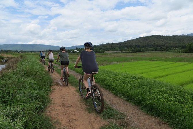 Cycling tour and Buatong waterfall - Bua Thong Waterfalls (Nam Phu Chet Si): hike, splash, and choose your level