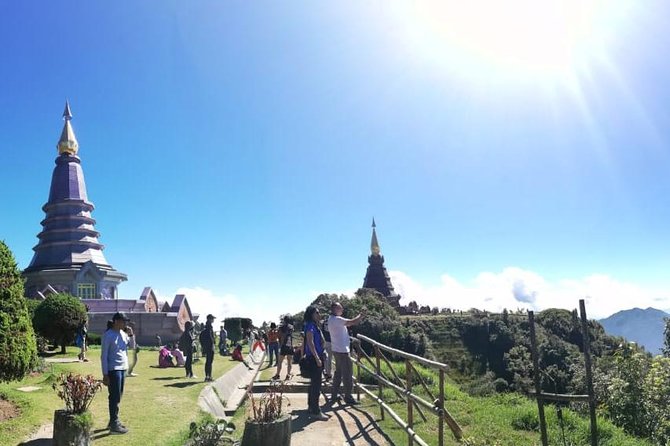 Doi Inthanon Day Trip:Twin Pagodas,Soft Hiking,Coffee Plantation - Doi Inthanon National Park: Where Waterfalls and Cooler Air Take Over