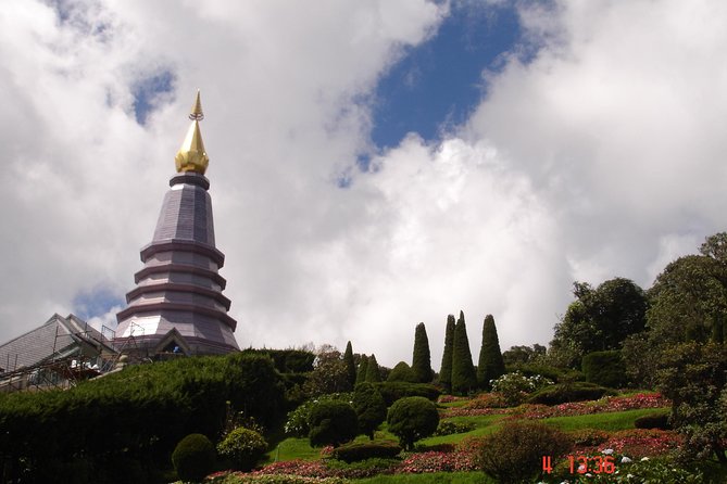 Doi Inthanon National park and 2 hours hiking with private tour - Dress code and gear: how to look formal without hating the rainforest