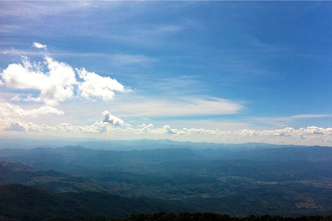 Doi Inthanon Private Trek & Lunch Tour from Chiang Mai - Lunch in the Village: A Real Break, Not an Afterthought