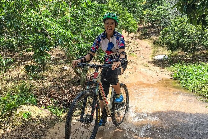 Doi Suthep National Park To Chiang Mai Beginner Downhill Mountain Biking - The Doi Suthep Descent: Big Views and a Skill Ladder
