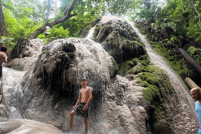 Doi Suthep Temple, Pha Lat Temple, Sticky Waterfall, Orchid farm - Pickup, timing, and the 8–9 hour rhythm