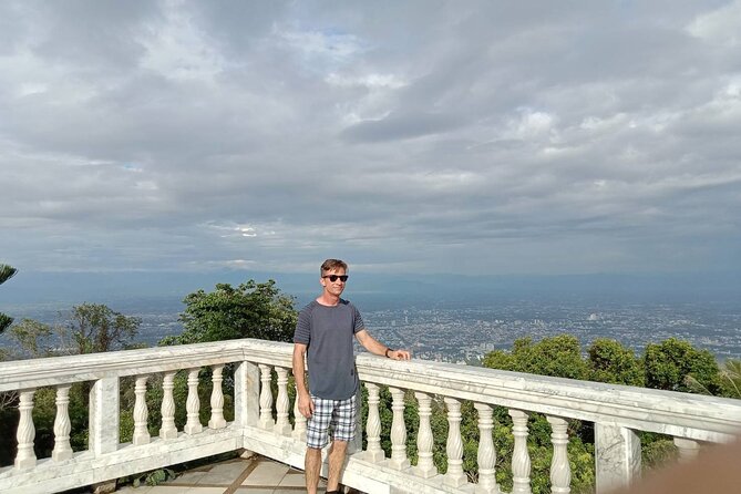 Doi Suthep Temple Tour by Local Red Car 3 Hour Adventure - Who this tour suits best (and who should think twice)