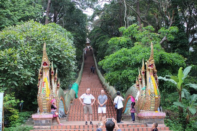 DON'T miss It ! Doi suthep temple+ Hmong village - The guide is the difference-maker: English explanations that turn sights into meaning