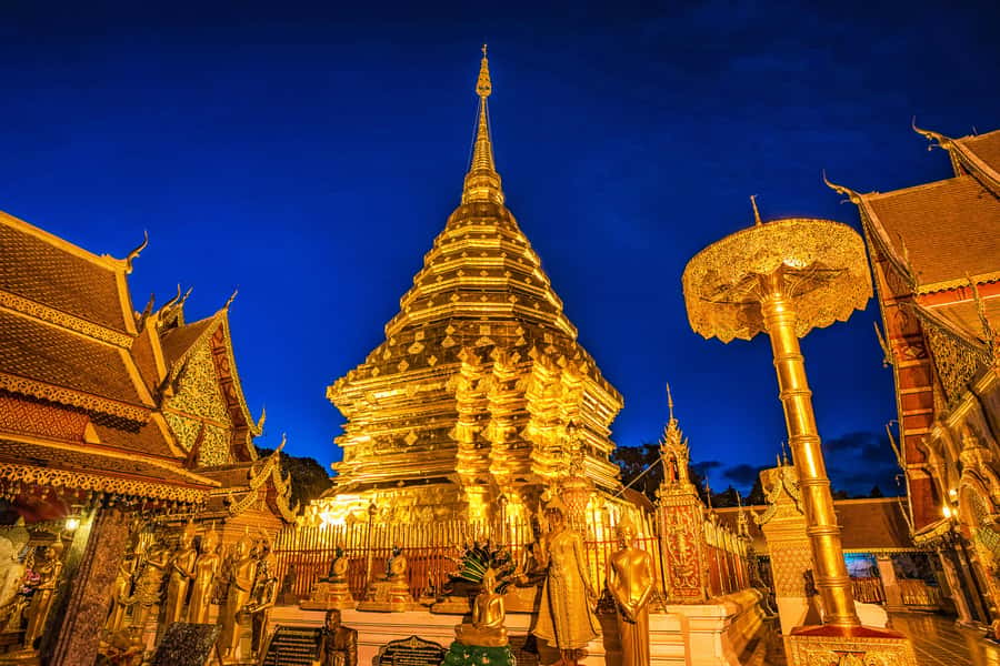 Early morning Doi Suthep with monk chanting and alms - Climbing 306 steps to the golden summit and its nagas