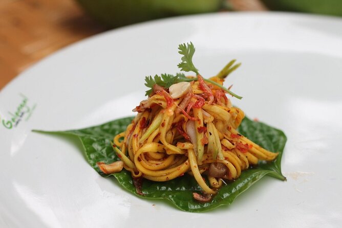 Evening Cooking Class - Cooking With Others: The Part That Makes It Feel Like Chiang Mai
