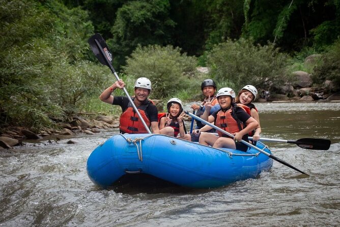 Family Rafting Adventure - The rafting run: avoiding big rapids and building skill step by step