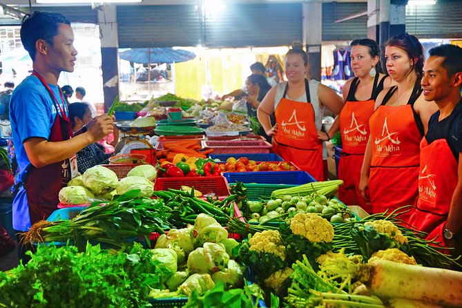 Fresh Local Market Tour - Food tour in Chiang Mai - Why This Chiang Mai Fresh Market Tour Feels Like a Real Local Day