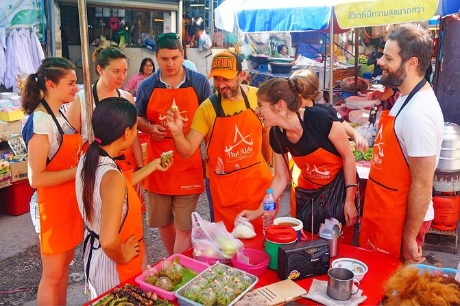 Fresh Local Market Tour - Food tour in Chiang Mai - Park Lunch With Market Finds: Why This Lunch Works