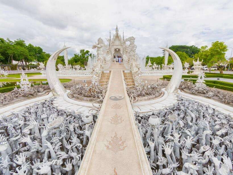 From Chiang Mai: Chiang Rai Famous Temples Guided Tour - Key Highlights Worth Your Time
