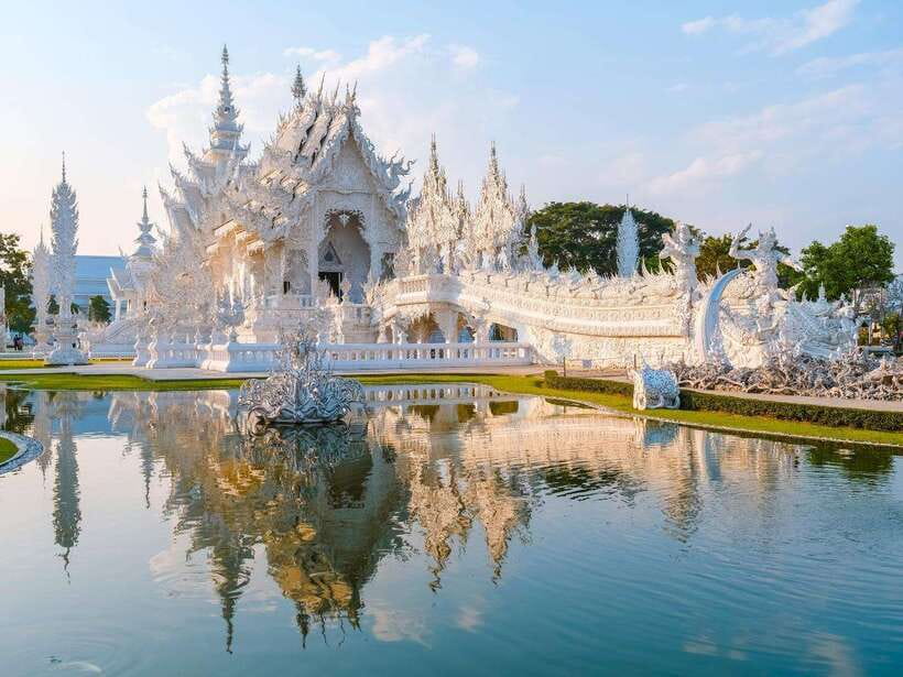 From Chiang Mai: Chiang Rai Famous Temples Guided Tour - Mae Kachan Hot Spring: Your Short Break with a Big Payoff