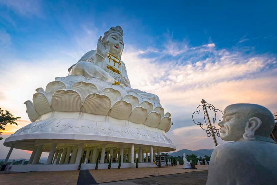 From Chiang Mai: Chiang Rai Guided Day Trip - The 7:00am start that makes this Chiang Rai day trip work