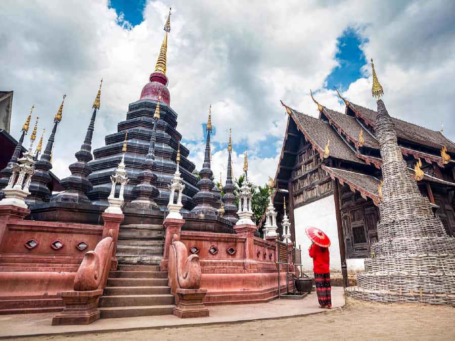 From Chiang Mai: Customize Your Own Private Chiang Rai Tour - Temples You’ll Actually Feel Good About: White, Blue, and Black House