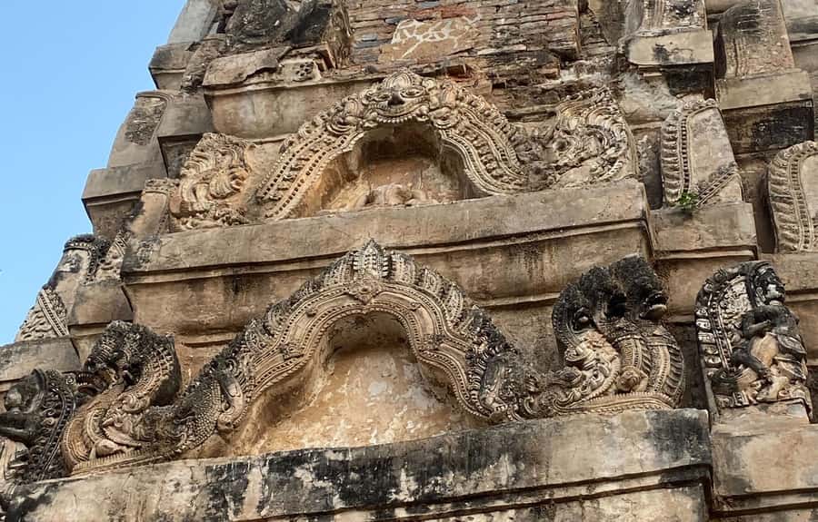 From Chiang Mai: Customize Your Own Sukhothai Heritage Tour - Wat Si Chum and Ramkhamhaeng National Museum: seeing Sukhothai with context