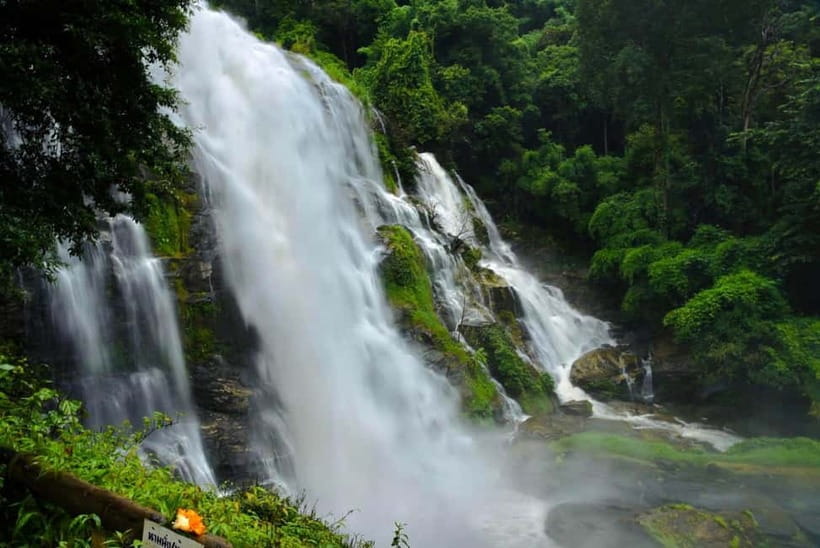 From Chiang Mai: Doi Inthanon National Park Day Trip - Hmong hill tribe market: crafts, produce, and highland fruit