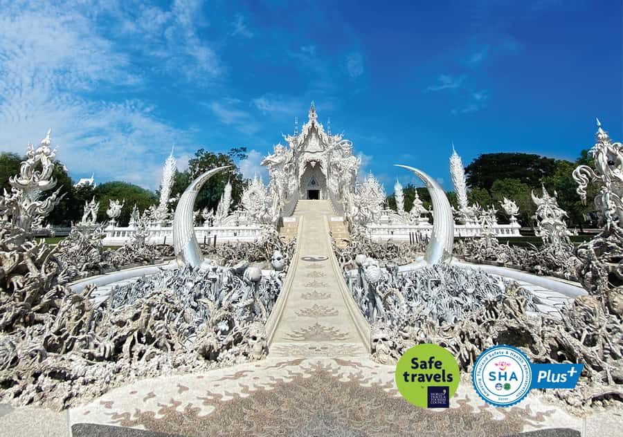 From Chiang Mai: White Temple & Golden Triangle Day Trip - Key highlights that make the day worth it