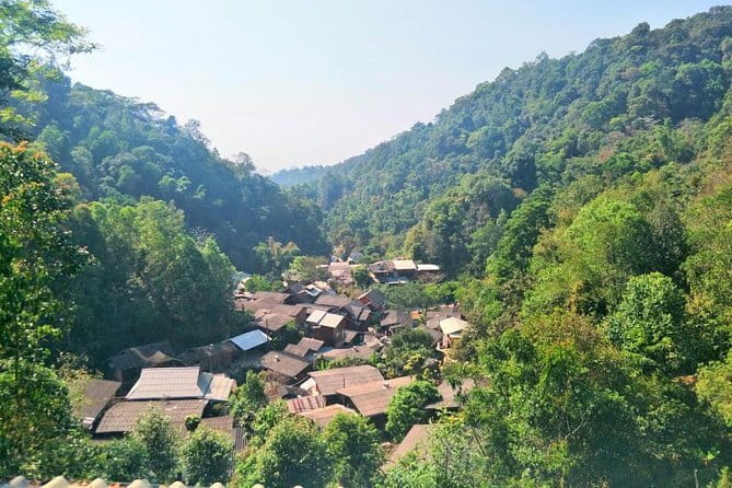 Full Day Elephant Bathing and Bamboo Rafting Tour in Chiang Mai - Stop 4 (After Lunch): Bamboo Rafting on the Taeng River