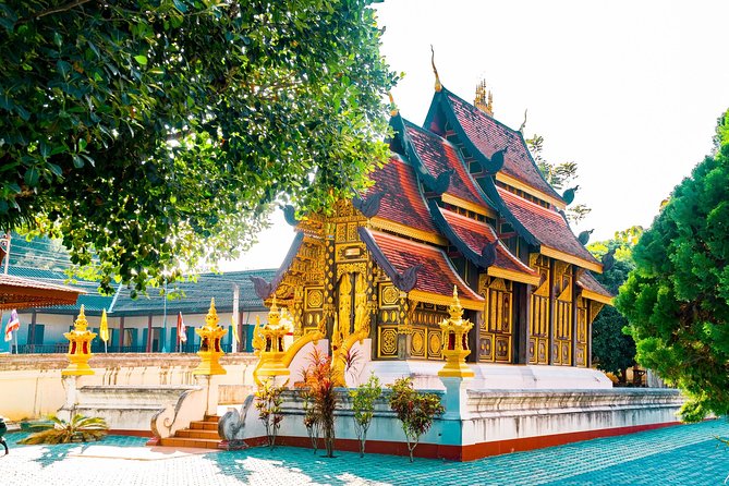 Full-Day Guided Tuk Tuk Chiang Mai Adventure and Rafting - Mae Wang District and the mountainside temple stop