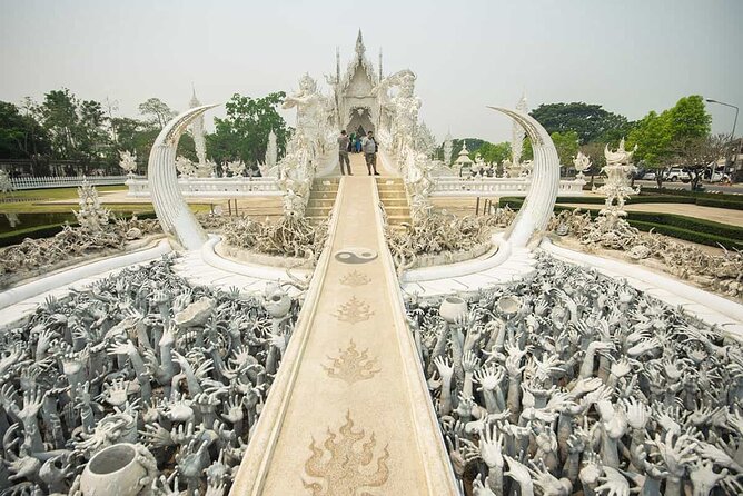 Full Day Tour in Chiang Rai White Temple and Golden Triangle - The Laos border add-on: optional, extra cost, extra time