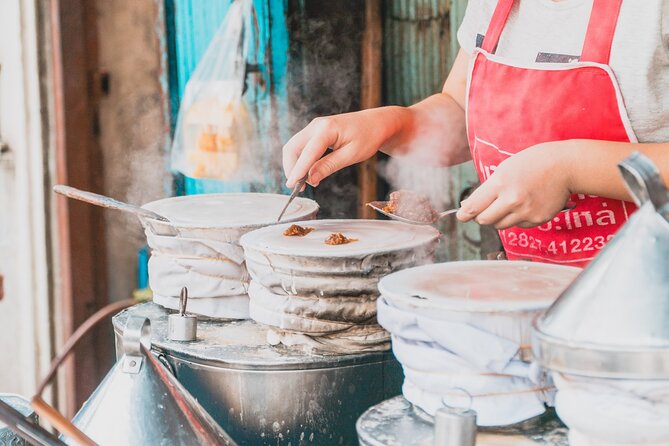 Go where the locals go, Eat what the locals eat! Food Tour with Local Foodies - Why Chiang Mai’s Food Tour Beats DIY Eating