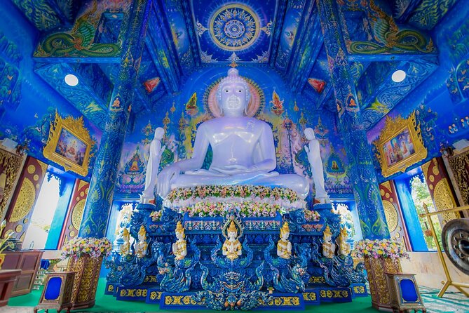 Golden Triangle, White, Black, Blue Temple Full Day Tour From Chiang Mai - Wat Rong Seur Ten (Blue Temple): big details and a different mood