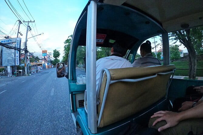 Guided Chiang Mai City Night Tour by EV Tram - Three Kings Monument and Wat Chiang Man: Start With the City’s Story