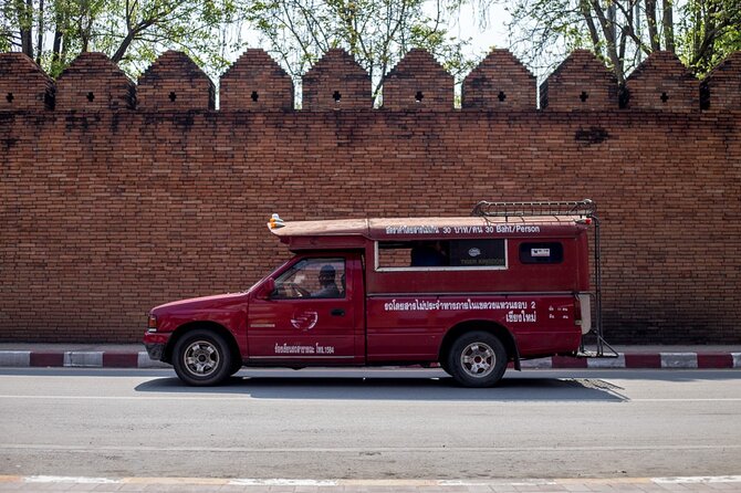 Half Day Chiang Mai City and Cultural by TukTuk, Samlor & Red car (Private Tour) - Wat Chedi Luang Varavihara: stupa scale and the city pillar