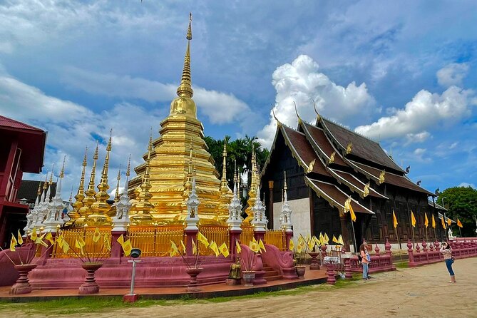 Half day Doi Suthep Temple and city temples (Private tour) - Wat Phan Tao: teak Lanna craftsmanship up close