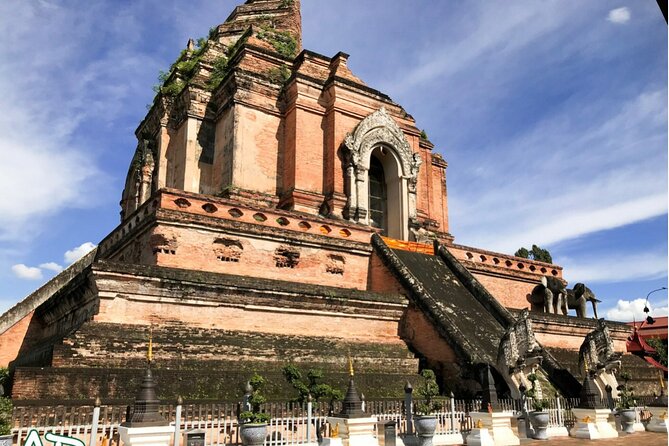 Half day Doi Suthep Temple and city temples (Private tour) - Price and comfort: what $80.67 buys you
