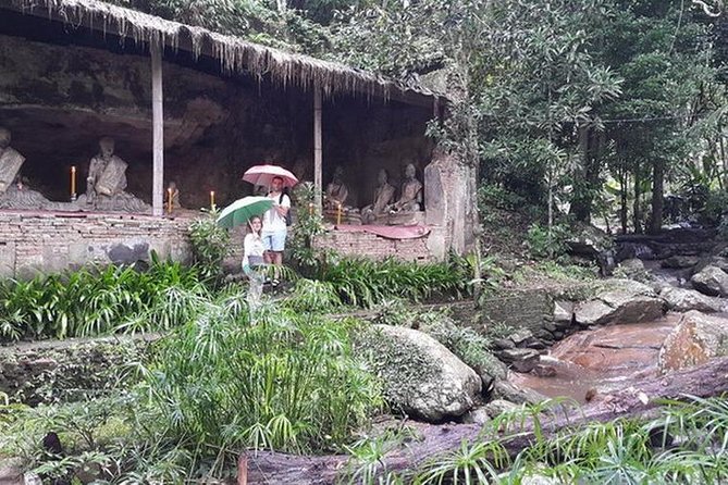 Half Day, Monk Chat Meditation Retreat on Waterfall Temple, Chiang Mai, Thailand - Meditation practice on the mountaintop: walking, sitting, and mindfulness in the rain forest