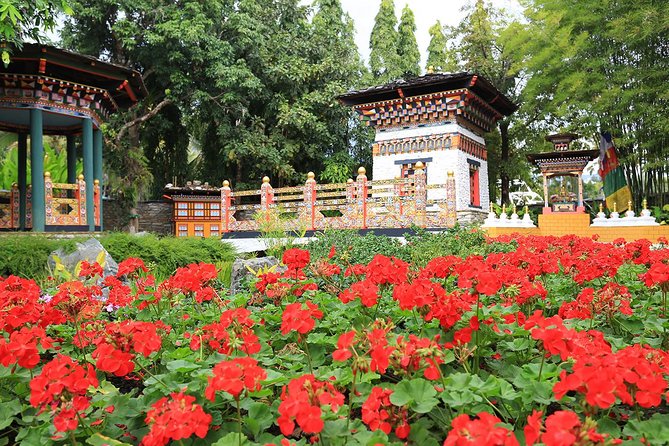 Half Day Phra That Doi Kham Temple and Royal Park Rajapruek (Private Tour) - Private format: what you really pay for (and when you might not need it)