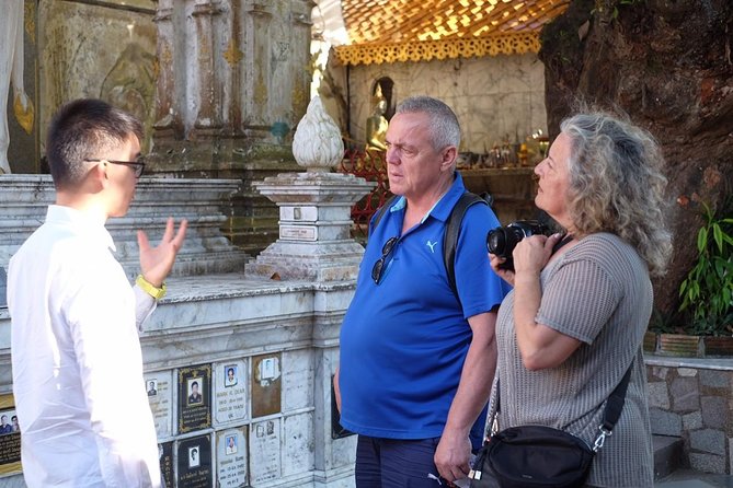 Half Day - Small Group - Doi Suthep Temple and Hmong Village Tour - Group size and comfort: what max nine really changes