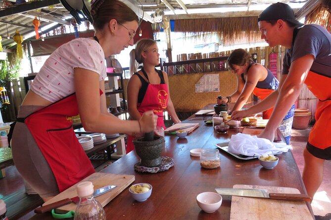 Half-Day Thai Cooking Class and Market Tour From Chiang Mai - What the lesson feels like: structure, tasting, and small wins