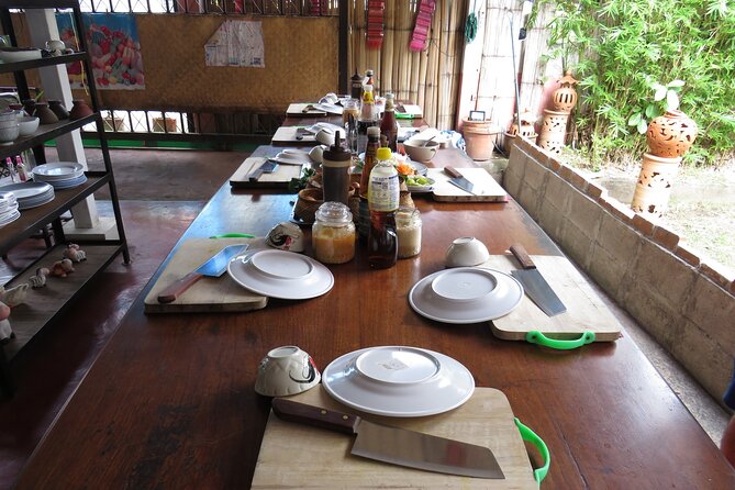 Half-Day Thai Cooking Class and Market Tour From Chiang Mai - Who should book this Thai cooking class in Chiang Mai