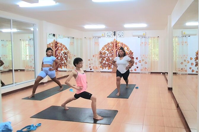 Half-Day Yoga, Meditation, and Thai Cultural Immersion in Chiang Mai - Wat Phra That Doi Saket: Temple Beauty Plus Local Market Life
