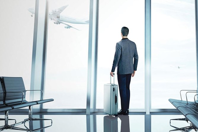 Hassle-Free Private Arrival Transfer from Chiang Mai Airport - First Move: Finding Your Driver at Chiang Mai International Airport