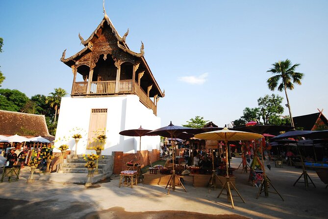 Khantoke Dinner and Cultural Show At Old Chiang Mai Cultural Center - Shopping Time: Handicrafts Before or After the Performance