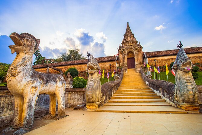 Lamphun and Lampang City Temples Small Group Tour – Full Day - Stop 1: Wat Cham Thawi (Wat Ku Kut) and its square chedi with 60 Buddha statues