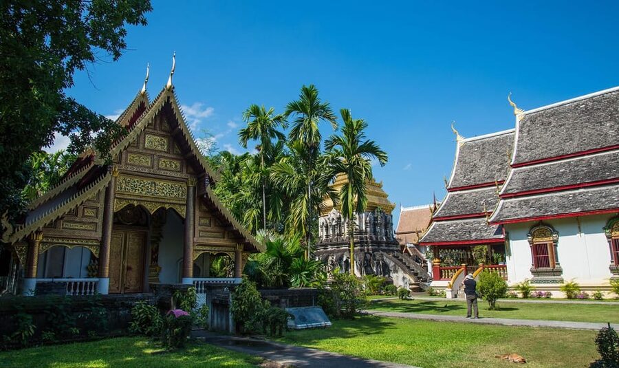 Lanna Heritage Walking Tour: A Journey Through History - Sompet Local Market: Snacks, Fruit, and How Locals Actually Live