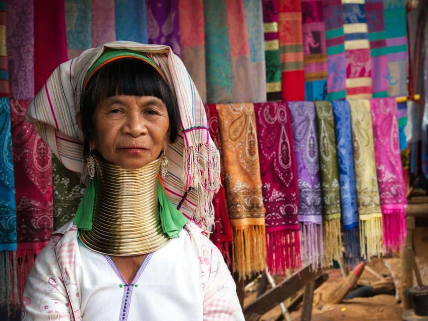 Long Neck Village, Silver Temple & Chiang Mai Top Sites - Getting Around by Red Songthaew and Staying on Schedule