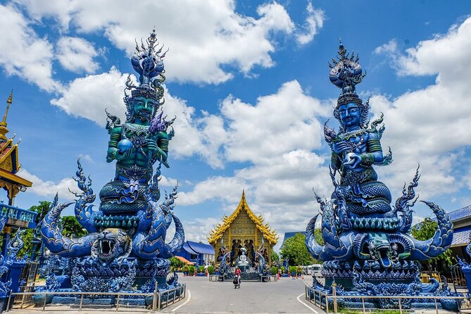 Long Neck Village, White & Blue Temple, Black House Day Tour From Chiang Mai - Lunch, Drinks, and the Little Things That Make a 13–14 Hour Day Work