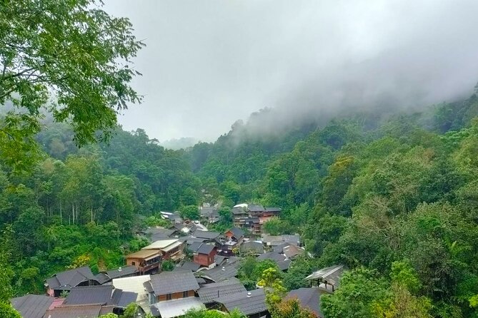 Mae Kampong Village, Hot Springs, Bor Sang Umbrellas Making Tour - Pickup, Private Car, and How the Day Flows