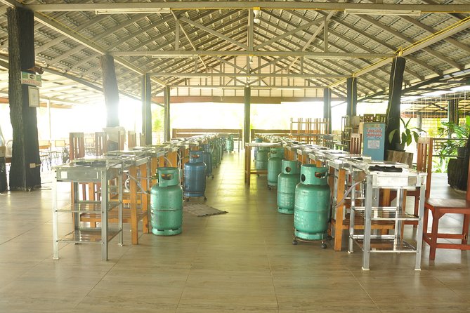 Morning Cooking Class in Organic Farm with Local Market Tour - What you’ll cook, and why the lesson feels different