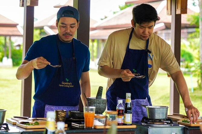 Morning Thai Cooking with Grandma - Market Visit & Farm Tour - Vegetarian-Friendly Options and Allergy Support