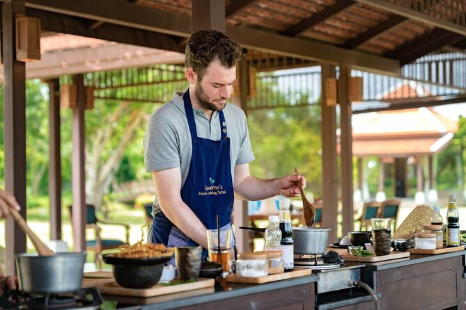 Morning Thai Cooking with Grandma - Market Visit & Farm Tour - Morning Logistics in Chiang Mai: Pickup, Timing, and How to Prepare