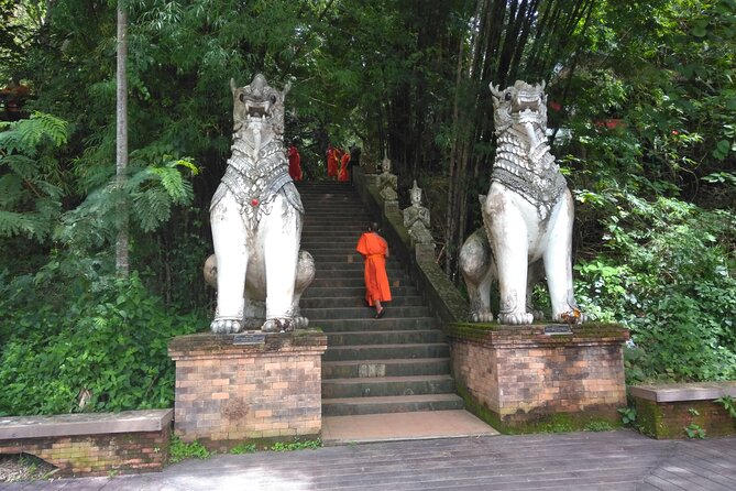 No.1 Chiang Mai: 3-Hour Monk Trail Hike to Wat Doi Suthep & Palad - Stop 2: the Wat Pha Lat Monk’s Trail section